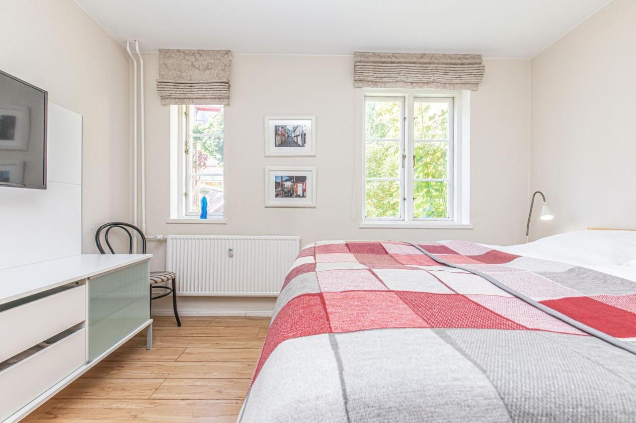 Fewo1846 - Gerty Molzen - Komfortable 2-Zimmer-Wohnung Mit Terrasse Im Stadtzentrum Flensbourg Extérieur photo
